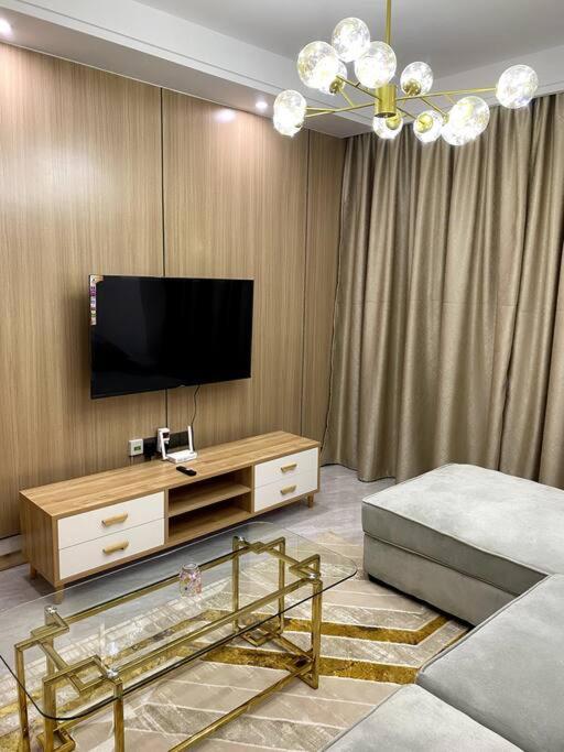 Leshwa House 1-Bedroom, Nairobi view 4