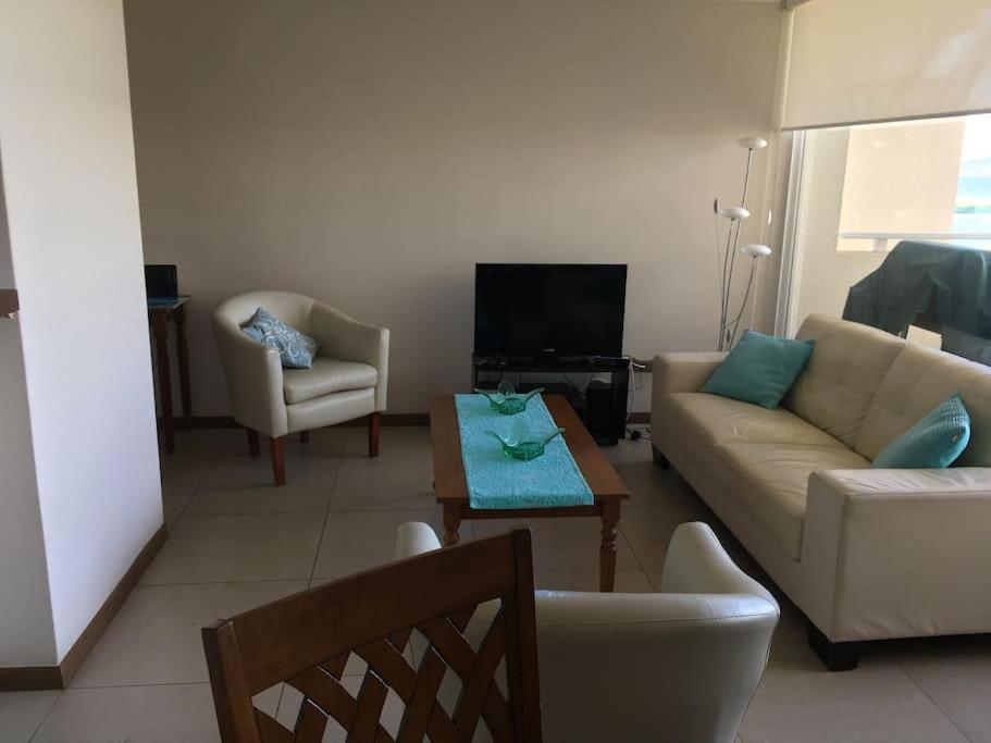 Departamento 3 dormitorios 2 baños Laguna Del Mar