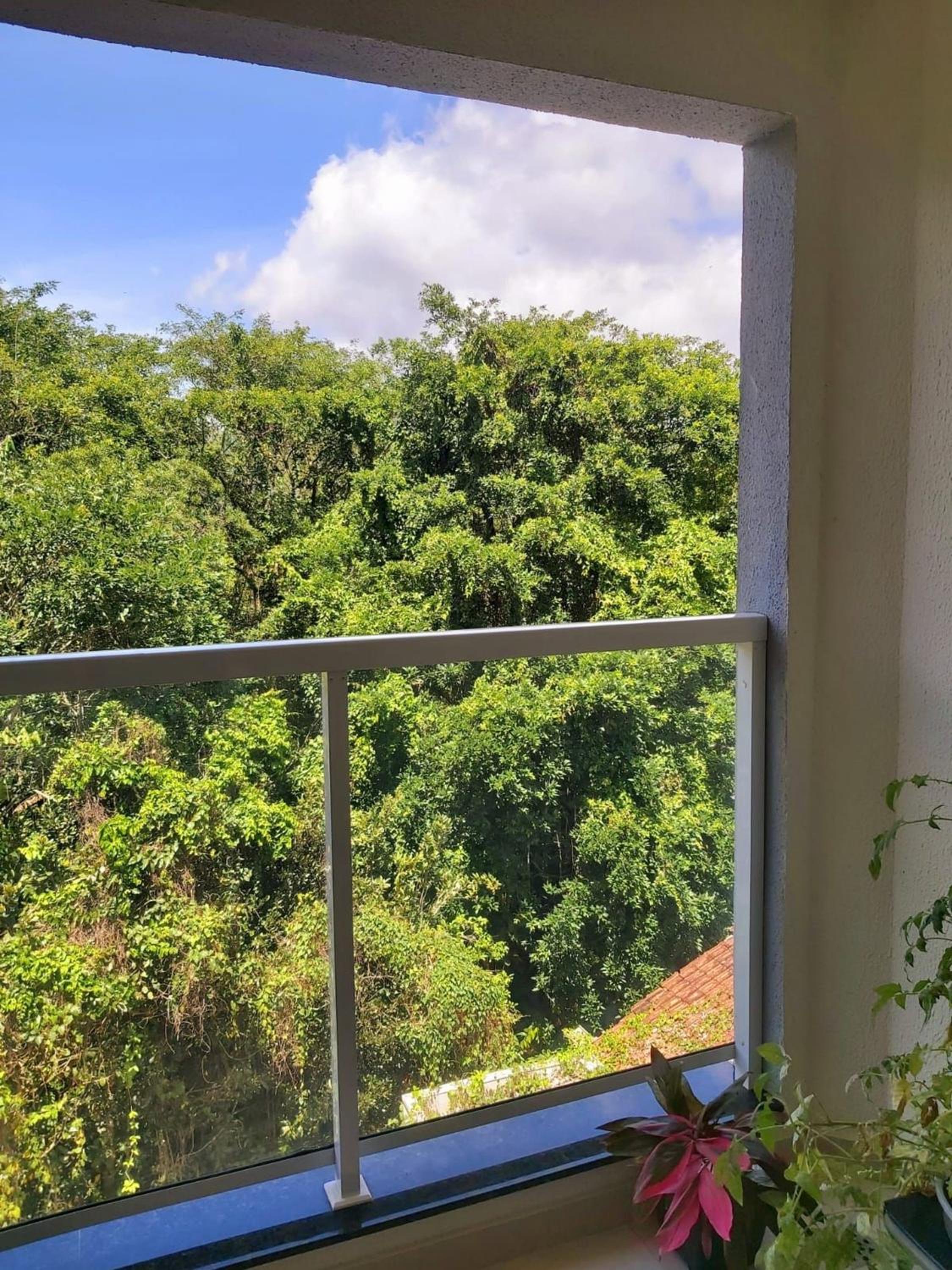 RJI - Apartamentos próximos da praia de Itaguá