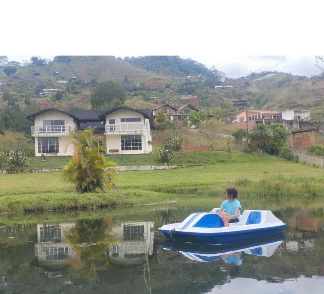 Casa Campestre Cuatro Amores