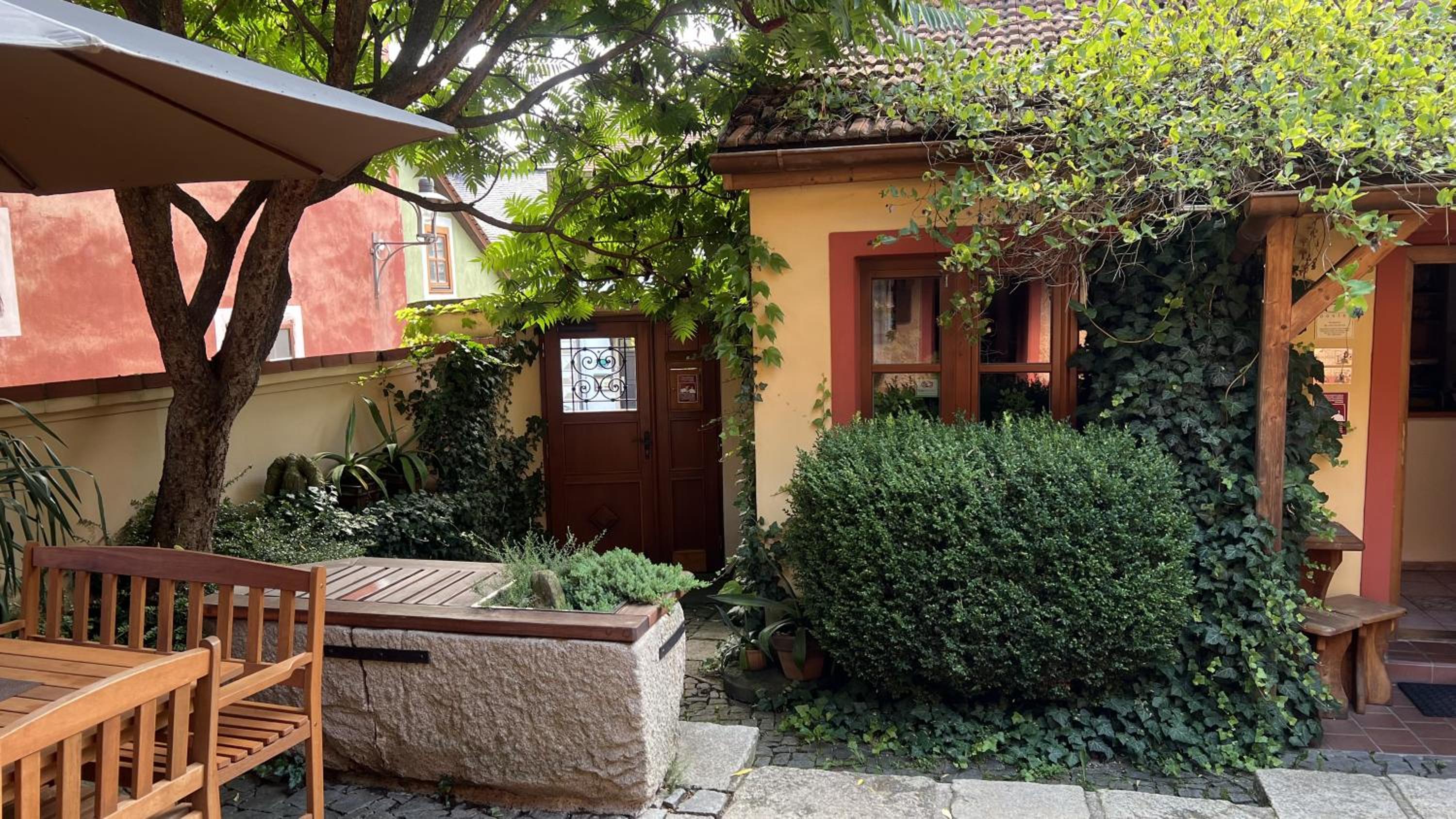Hostel Postel