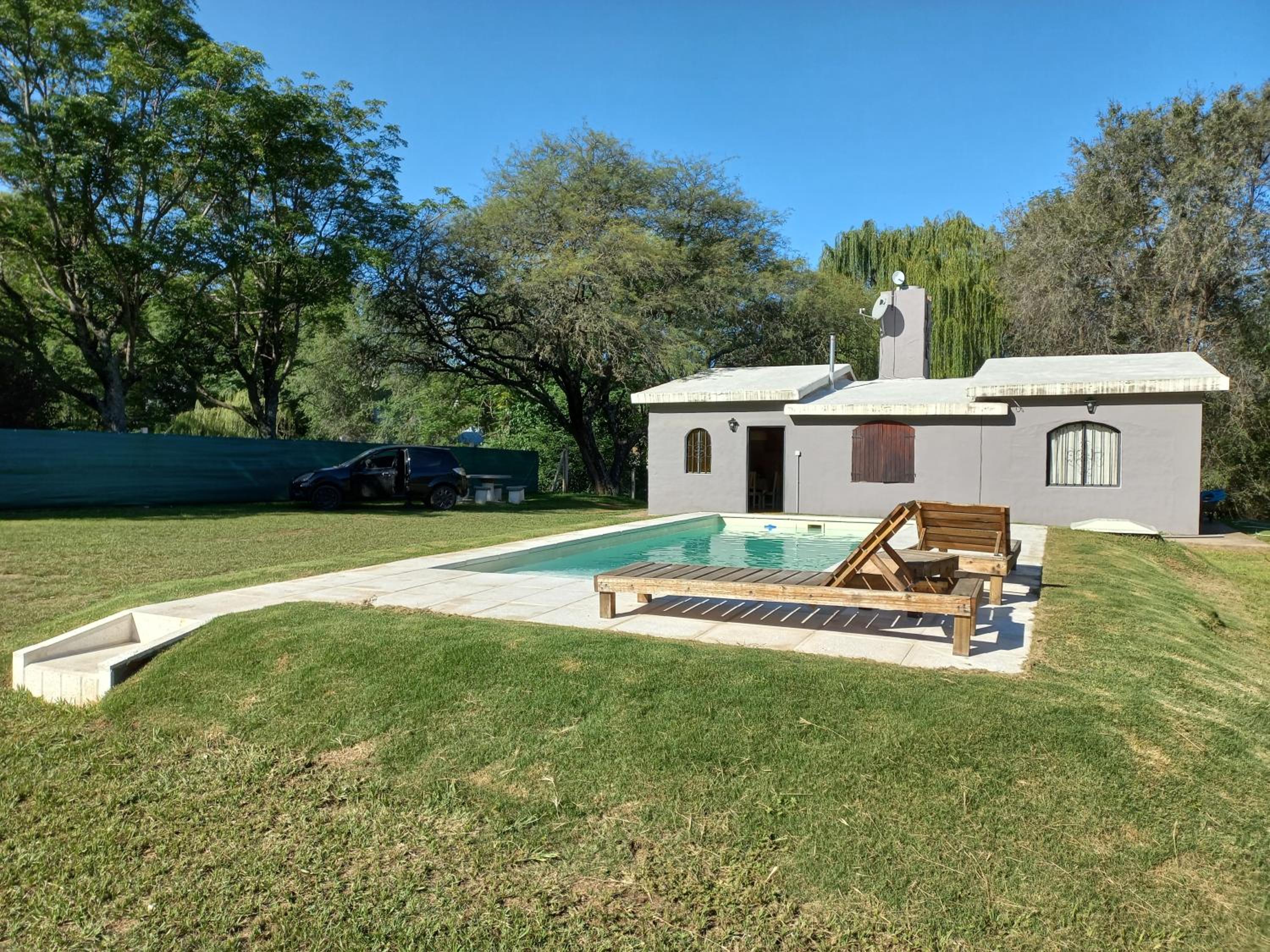 Casa con pileta Villa Los Aromos