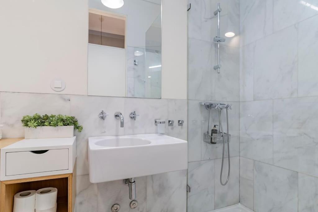 Very central in Porto view 4