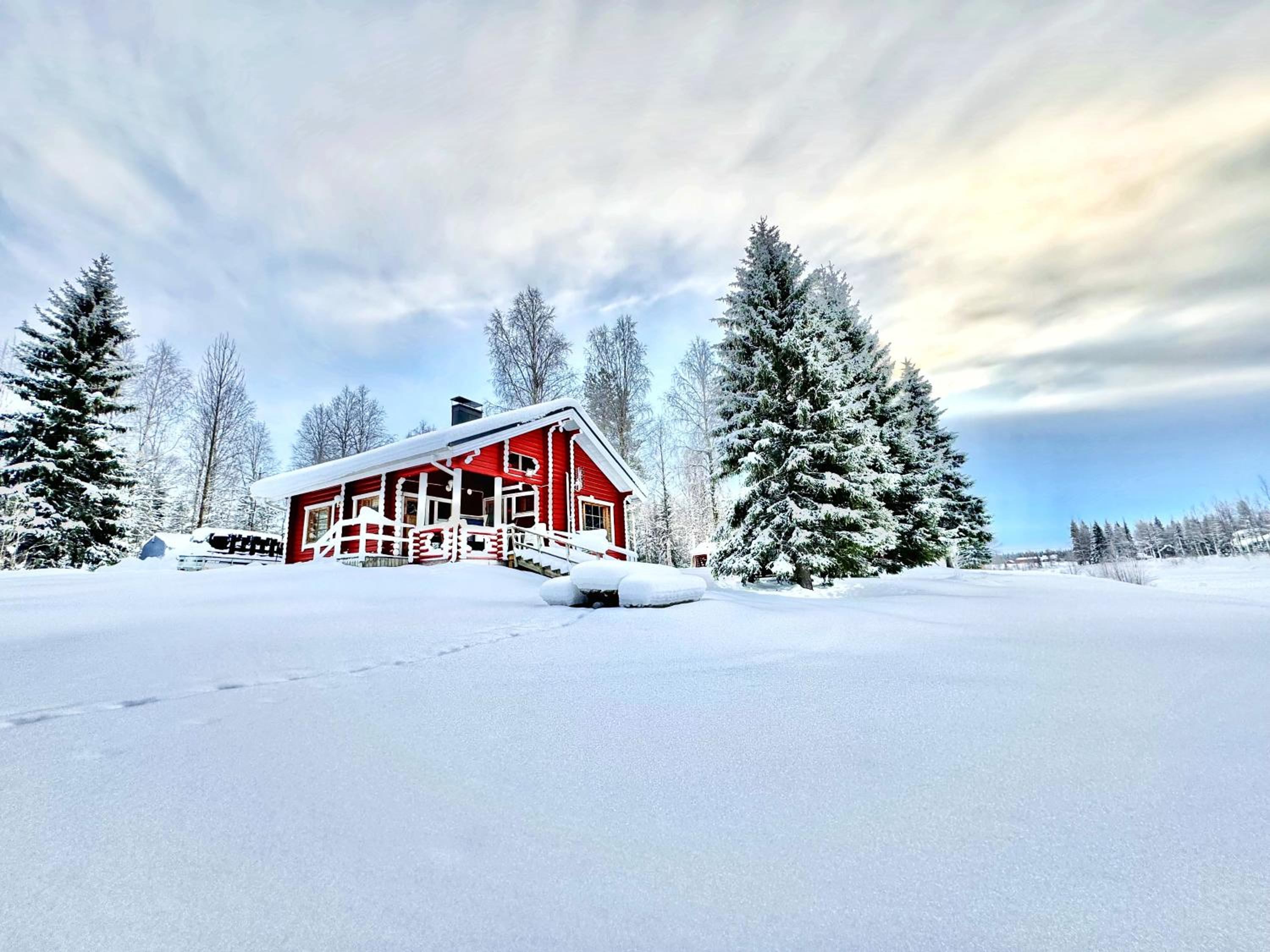 Lapin Villa Hiisi joen rannalla