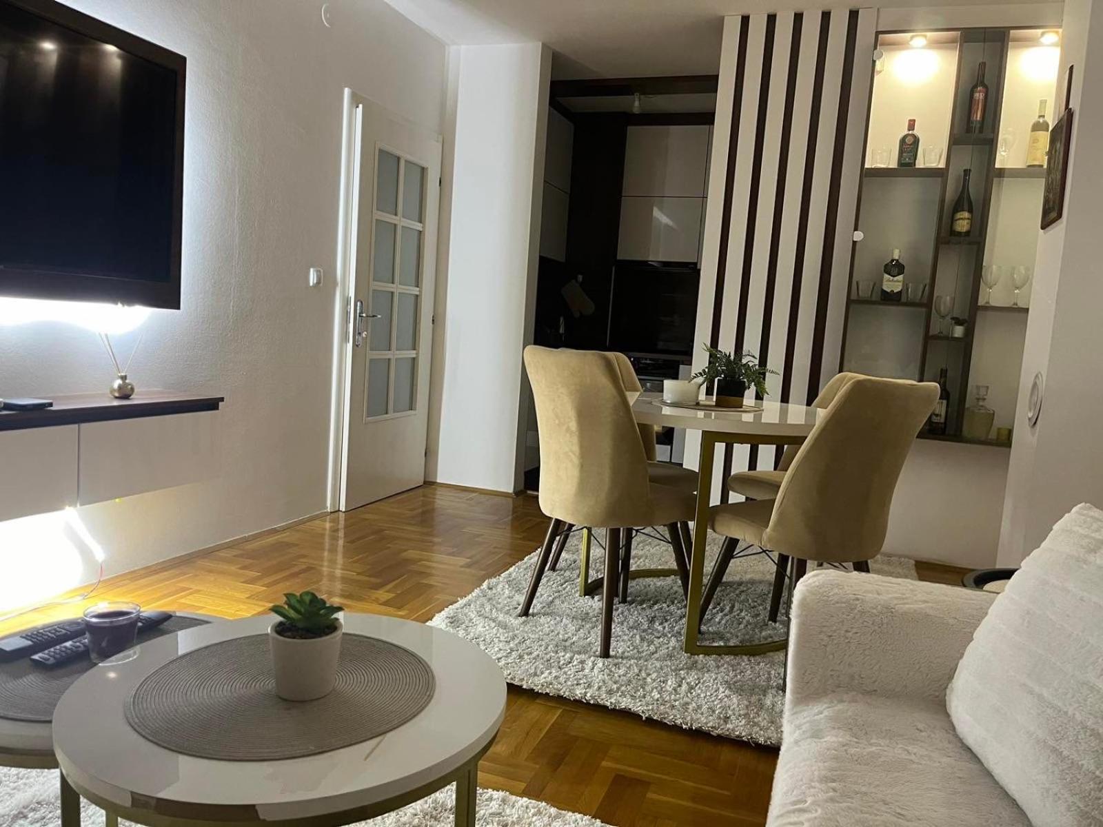 Saric LuxApartman