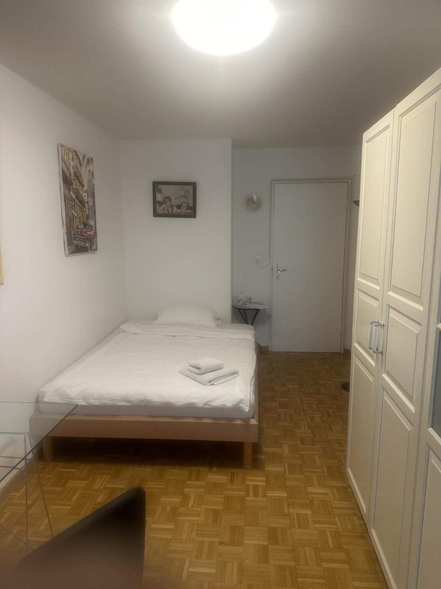 Schönes Zimmer in der City Basel