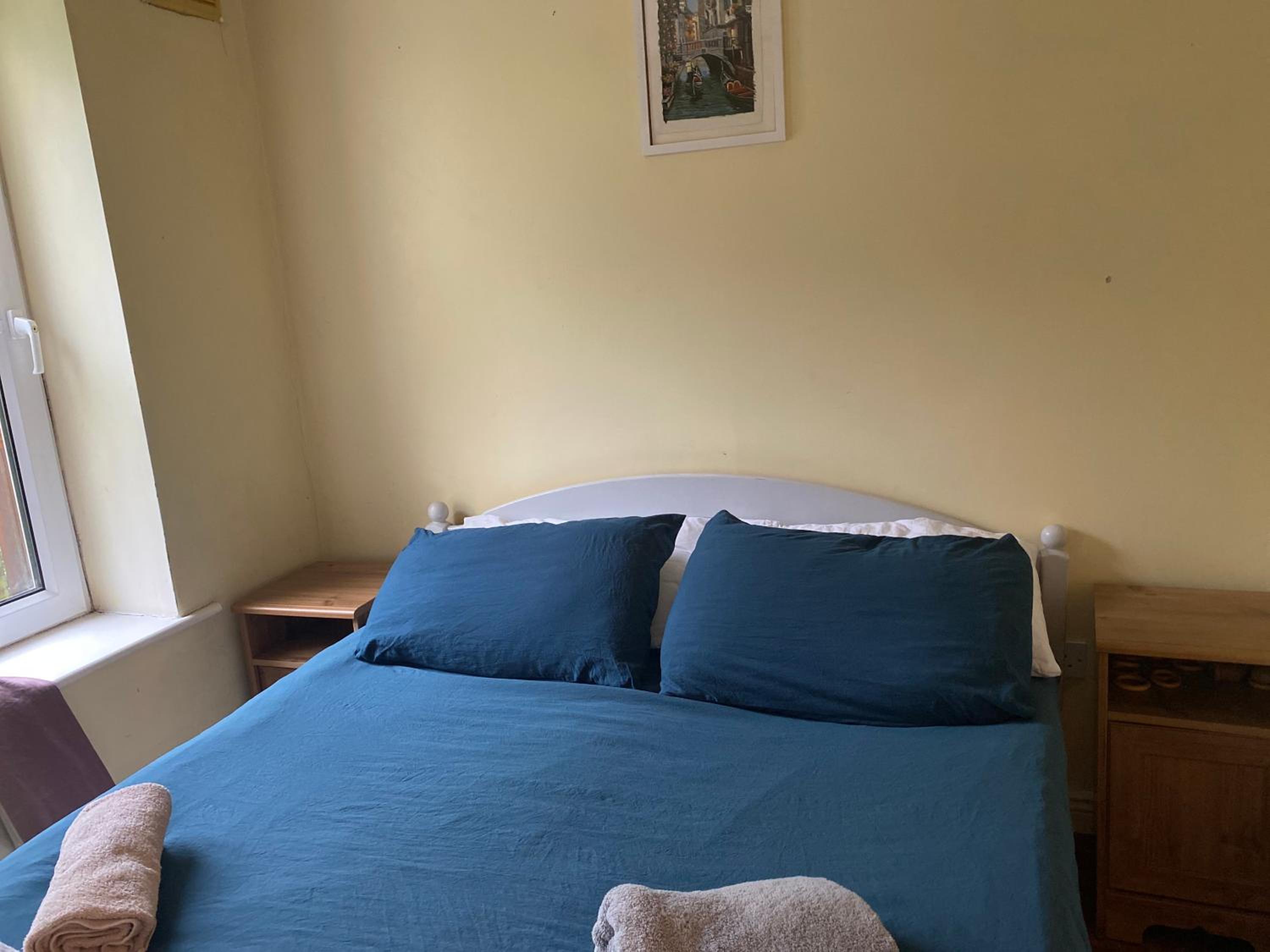 Comfy Apartment near Dublin Airport with FREE PARKING