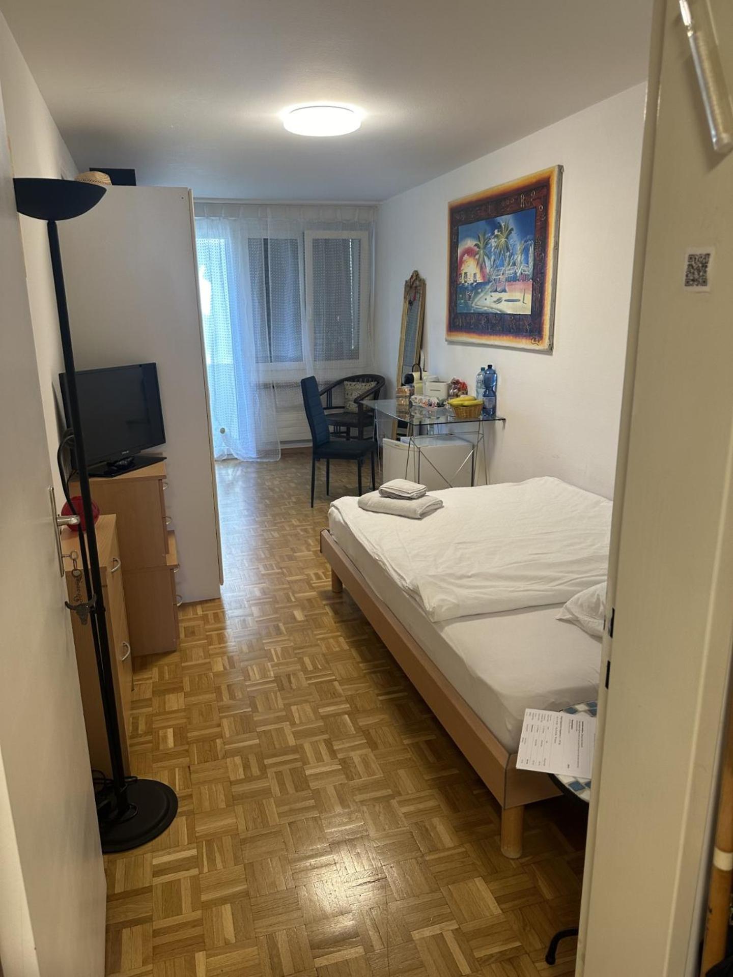 Schönes Zimmer in der City Basel