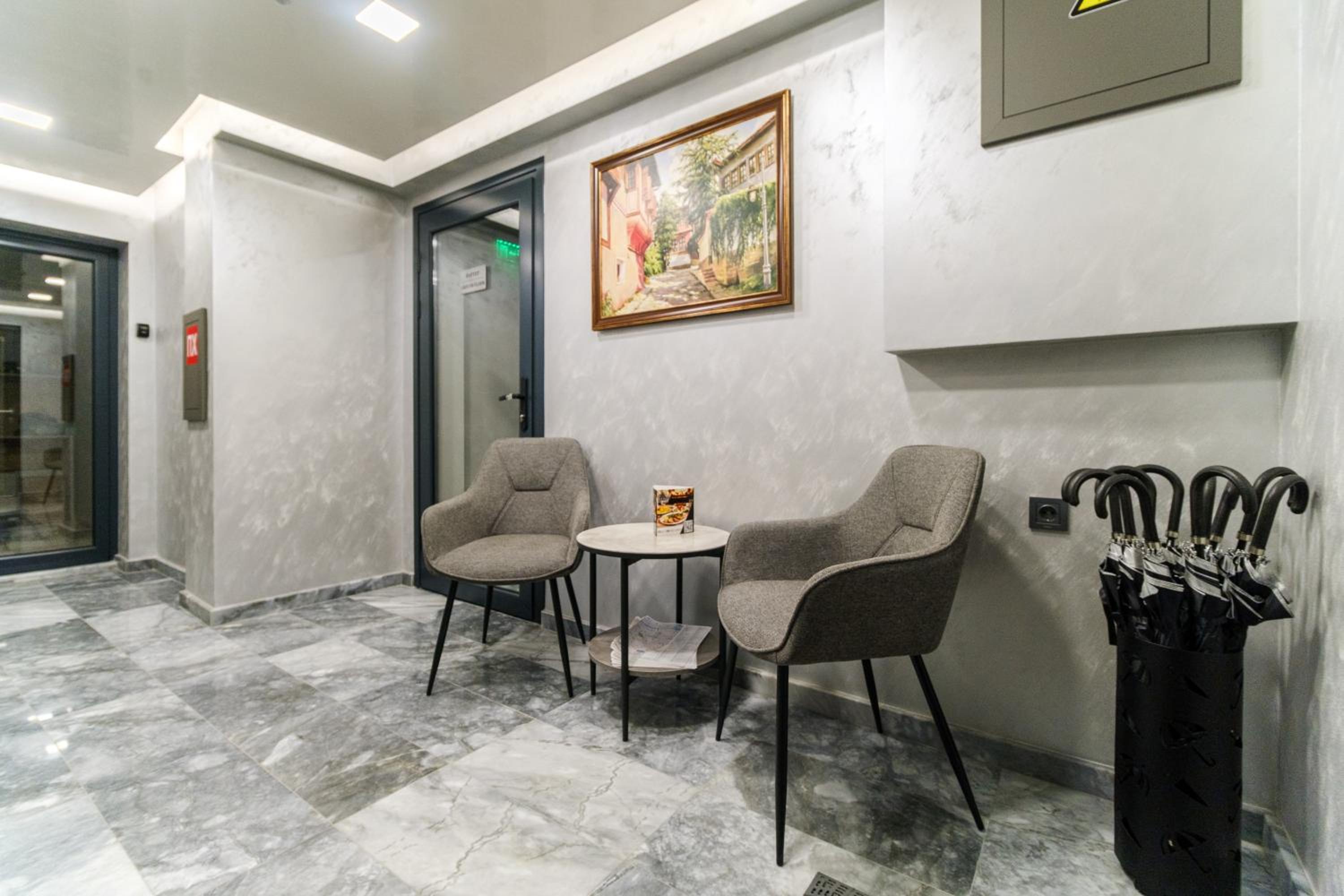 LDV 13 1-Bedroom Apartments Free private parking