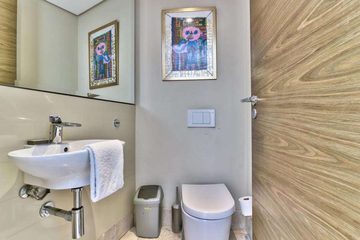Cozy Apartment WiFi Centrally Located