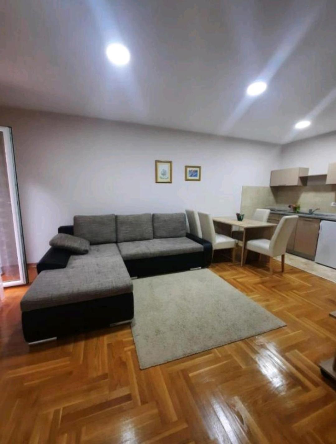 Svilar Apartmani Lux