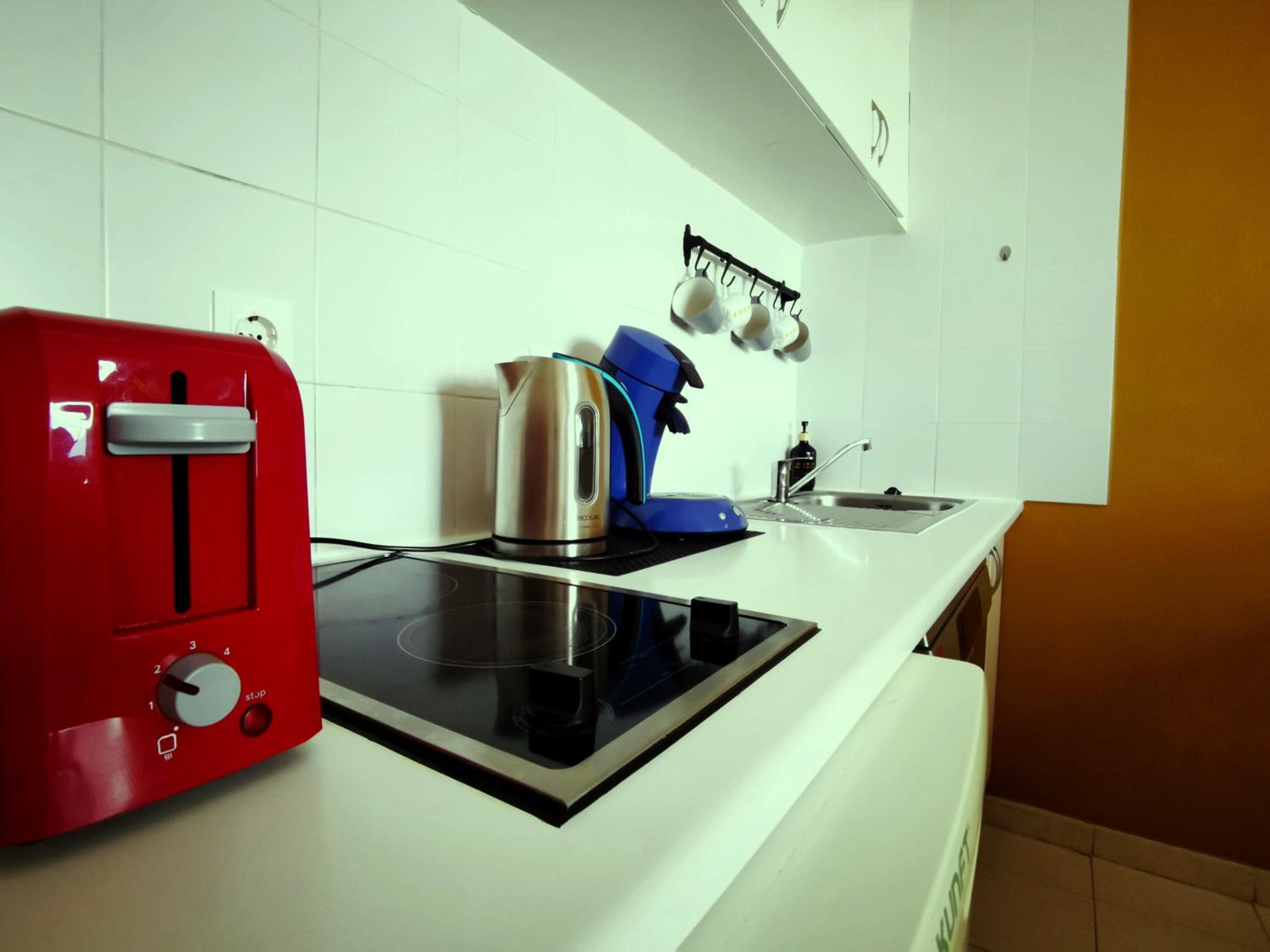 Skyline View Apartment - FREE PRIVATE Parking Including & Guest BONUS