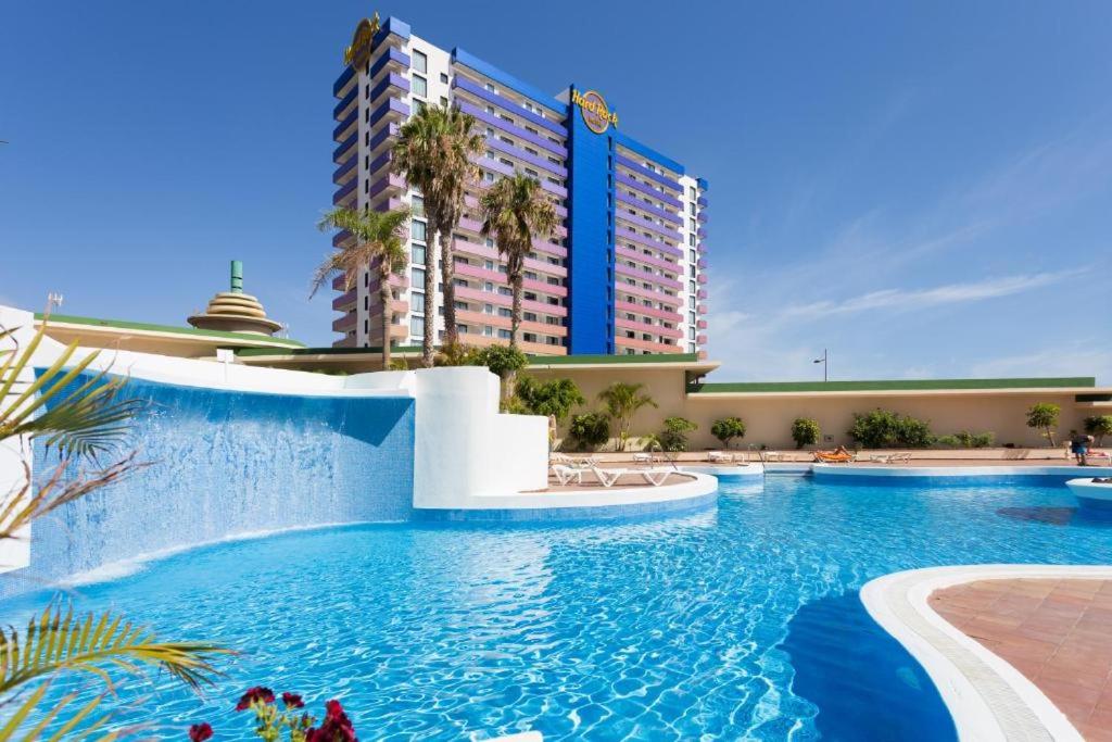 Skyline View Apartment - FREE PRIVATE Parking Including & Guest BONUS