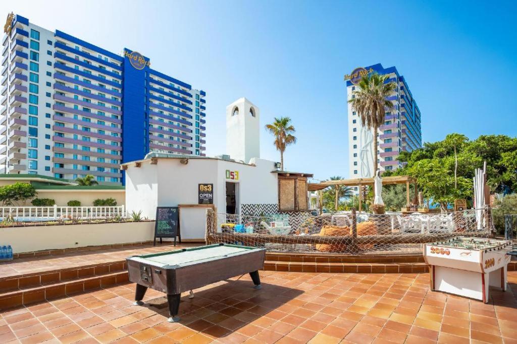 Skyline View Apartment - FREE PRIVATE Parking Including & Guest BONUS