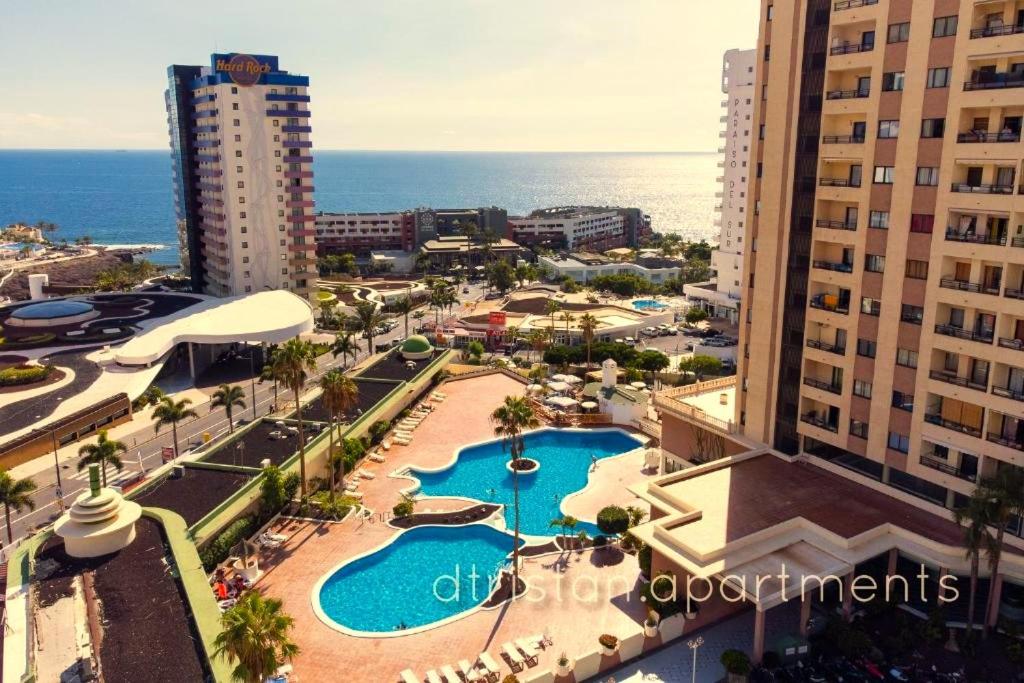 Skyline View Apartment - FREE PRIVATE Parking Including & Guest BONUS