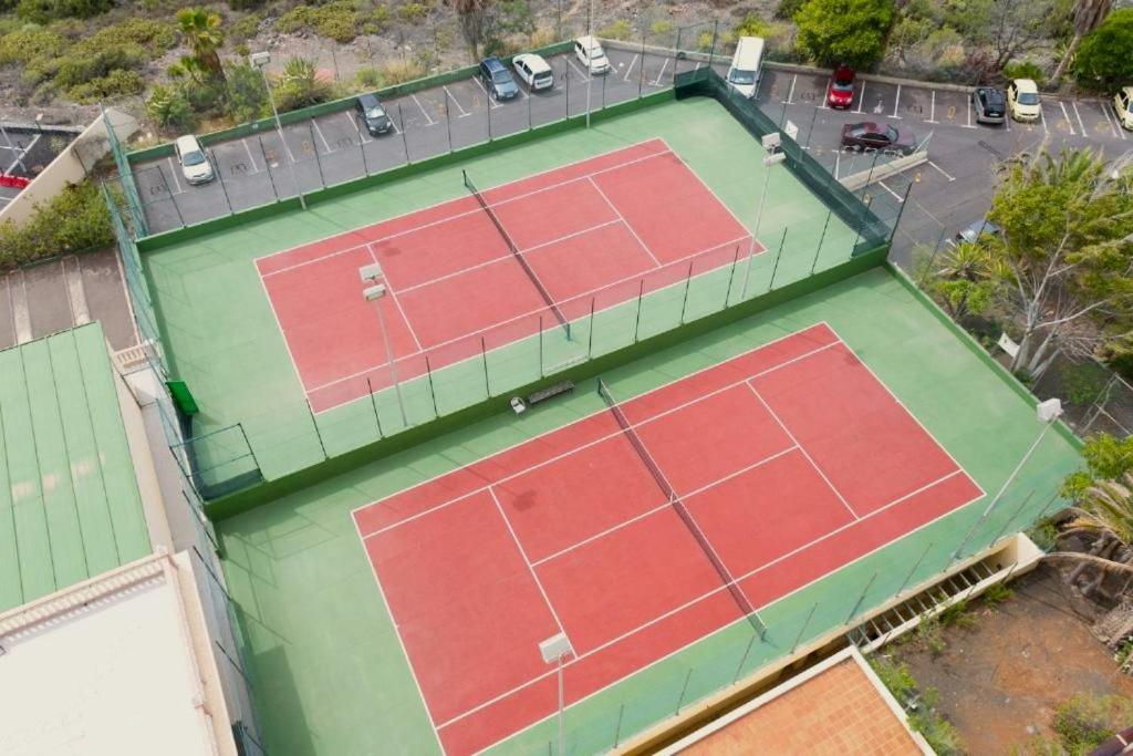 Skyline View Apartment - FREE PRIVATE Parking Including & Guest BONUS
