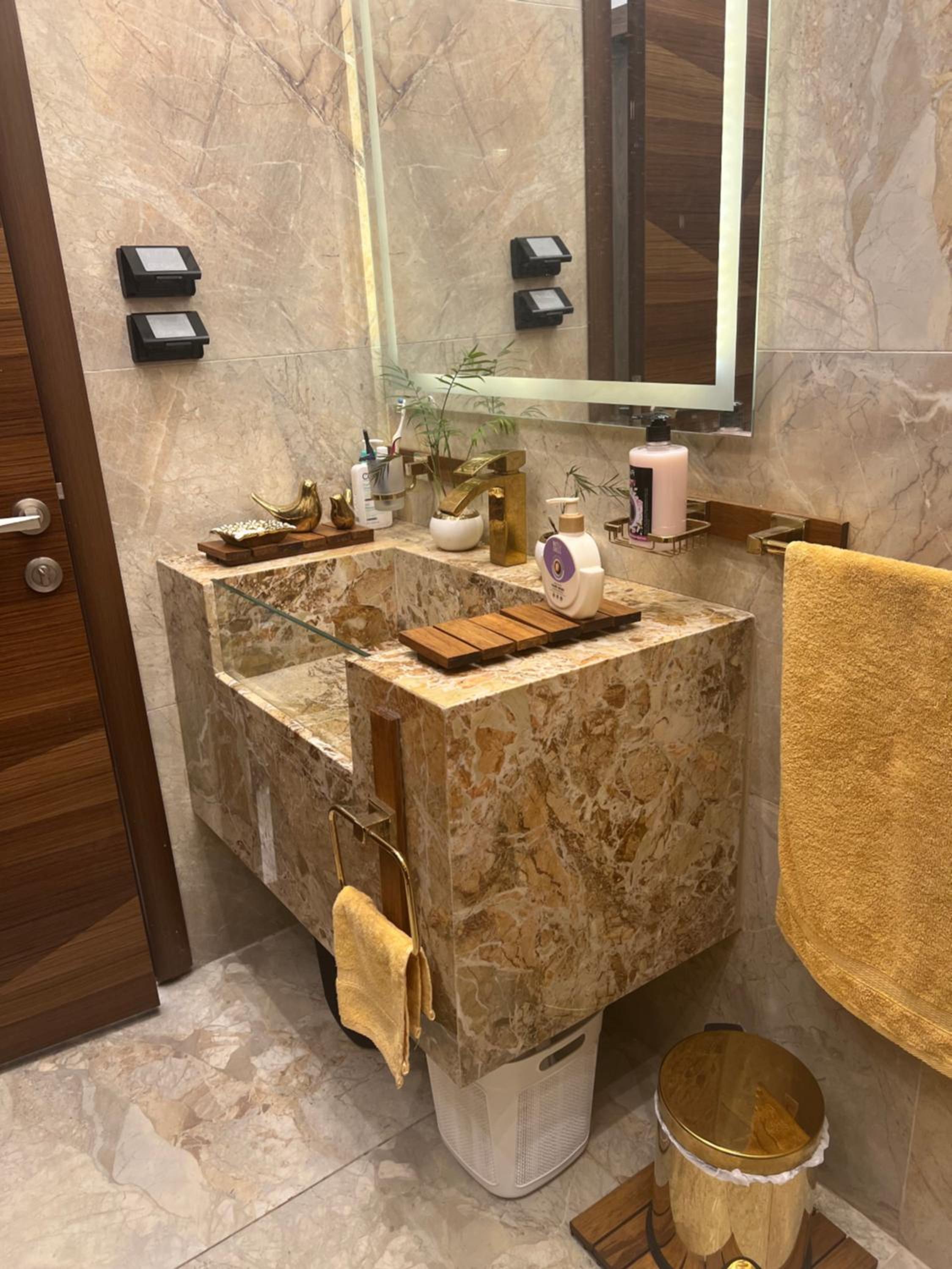 Luxury furnished apartment for daily rent