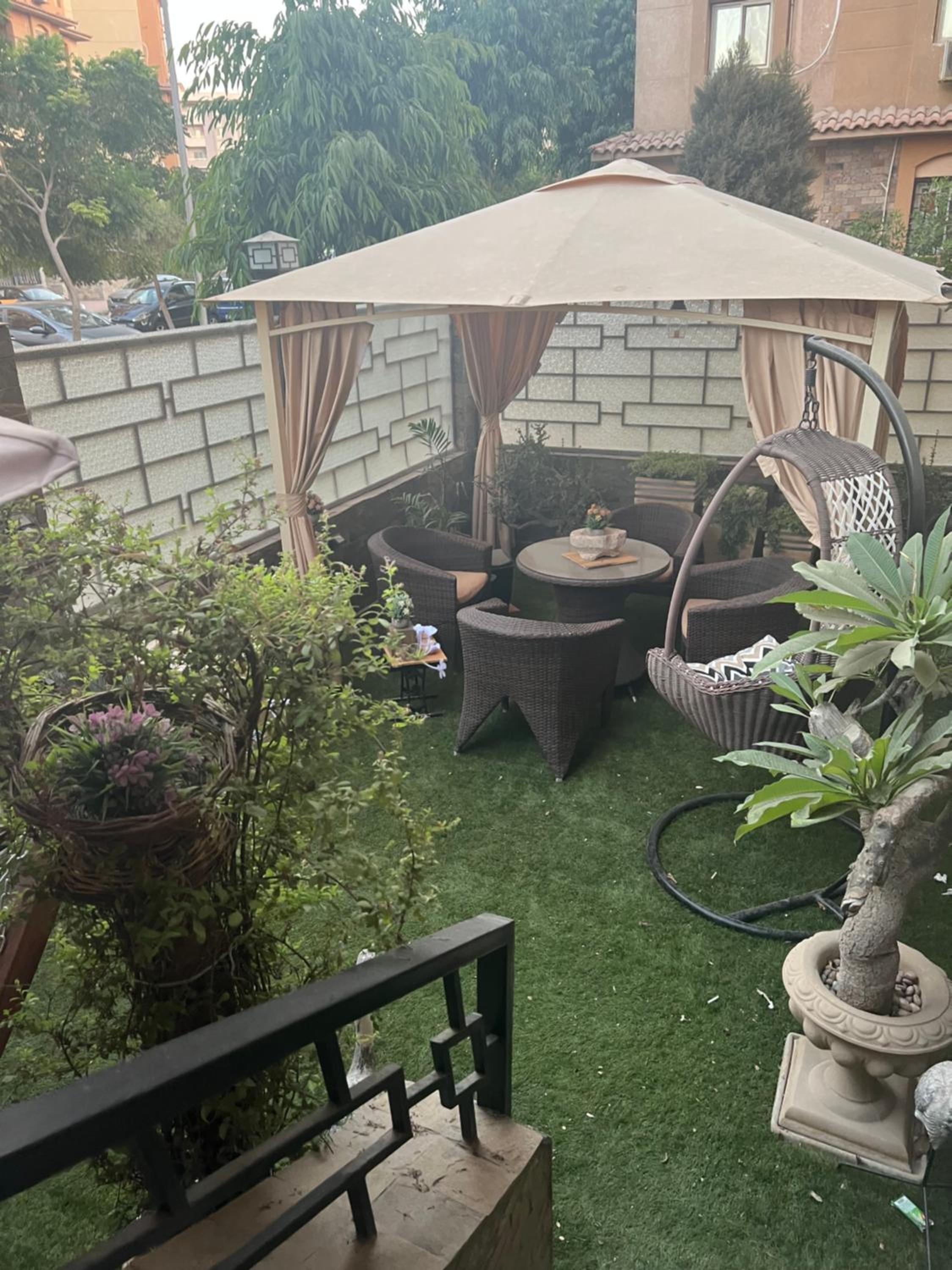 Luxury furnished apartment for daily rent