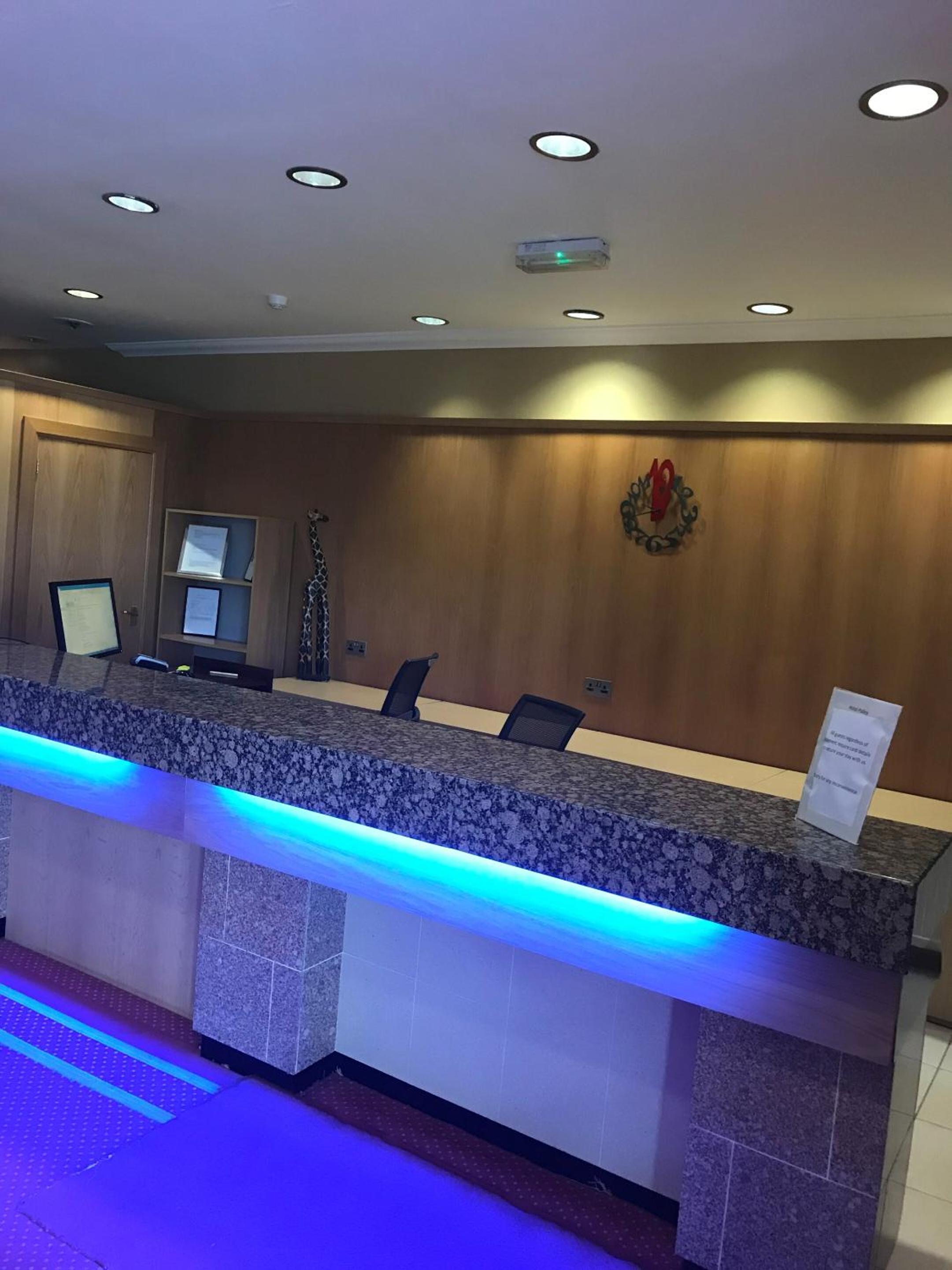 Hill Park Hotel