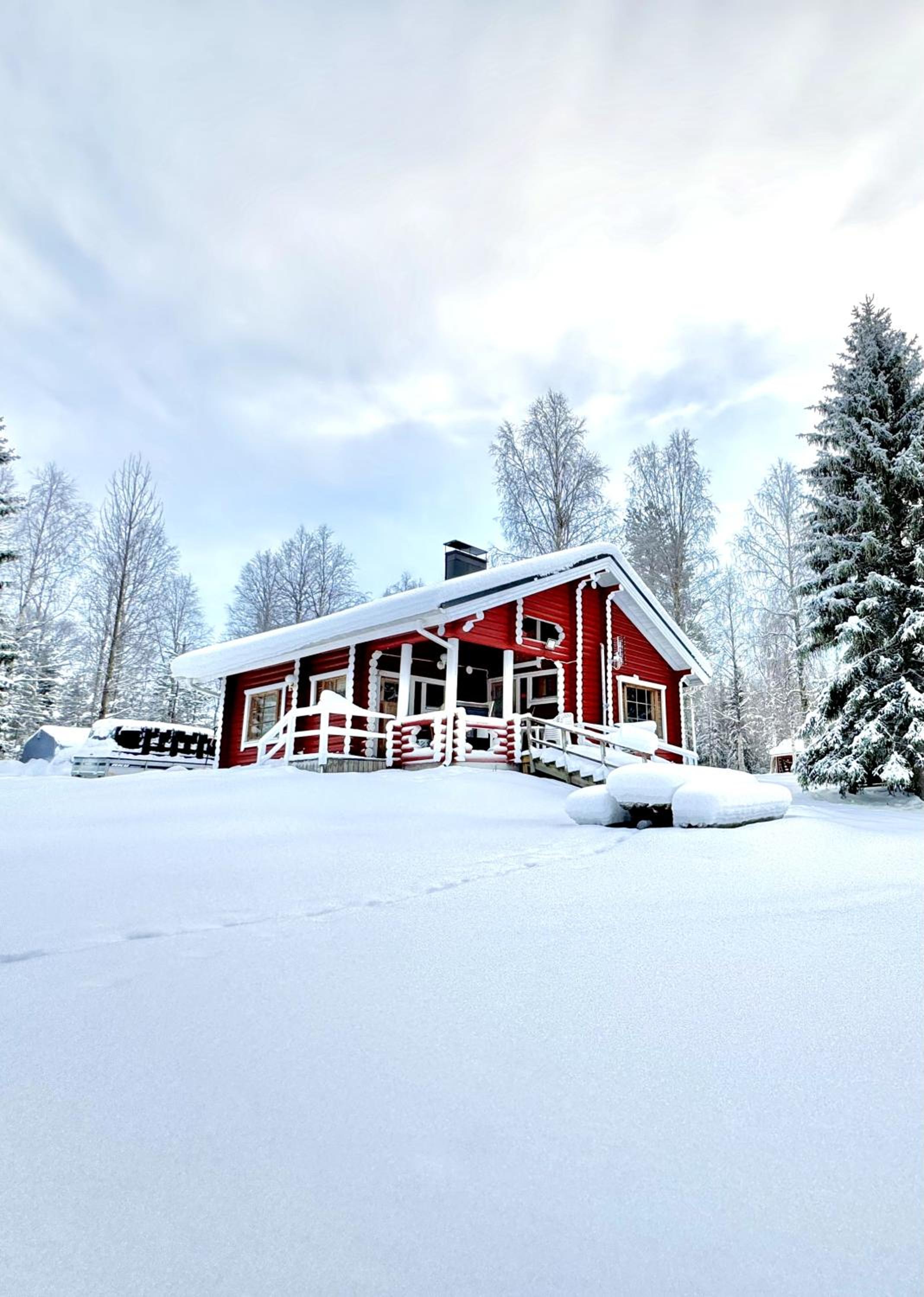 Lapin Villa Hiisi joen rannalla
