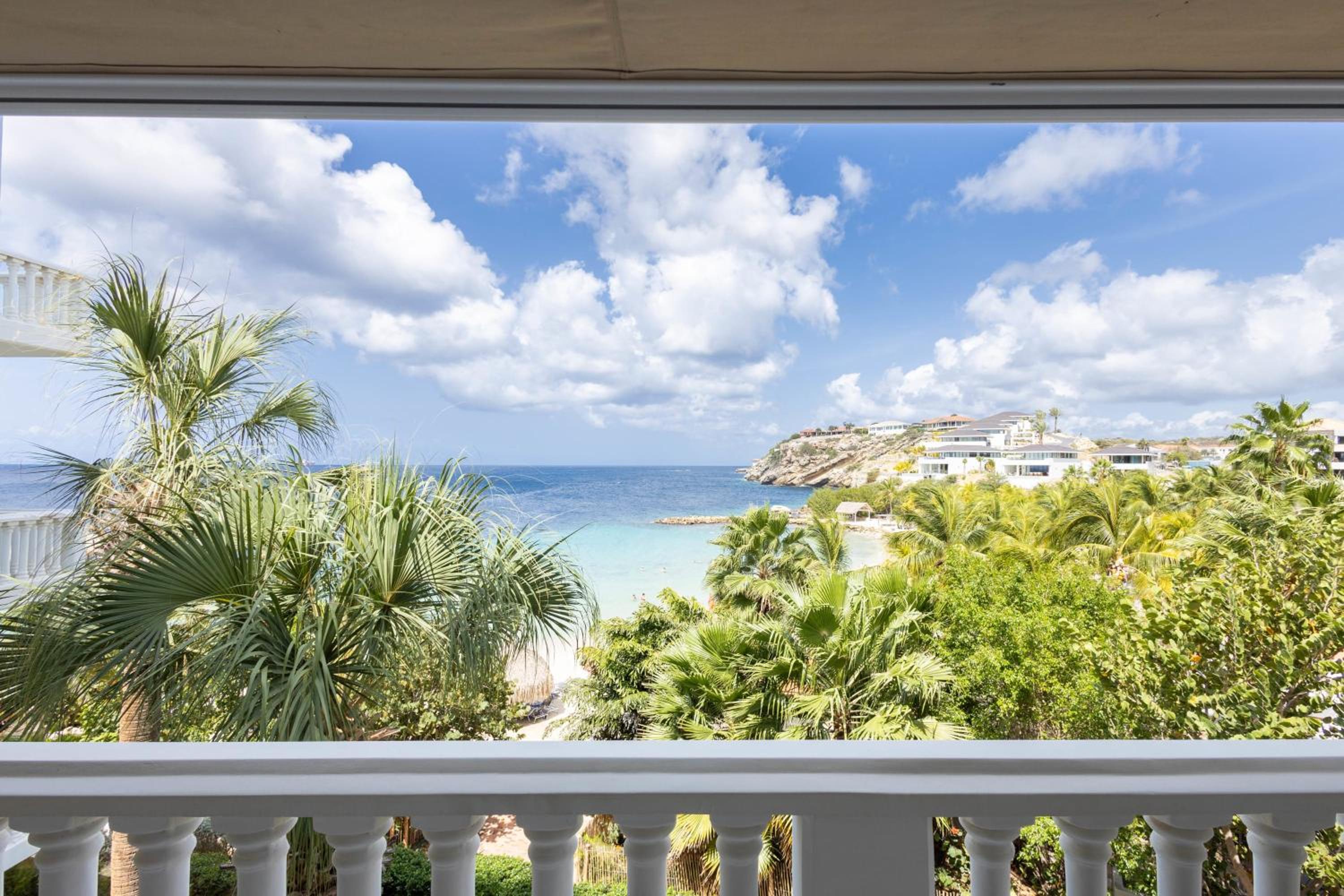 Blue Emerald at Blue Bay Beach & Golf Resort