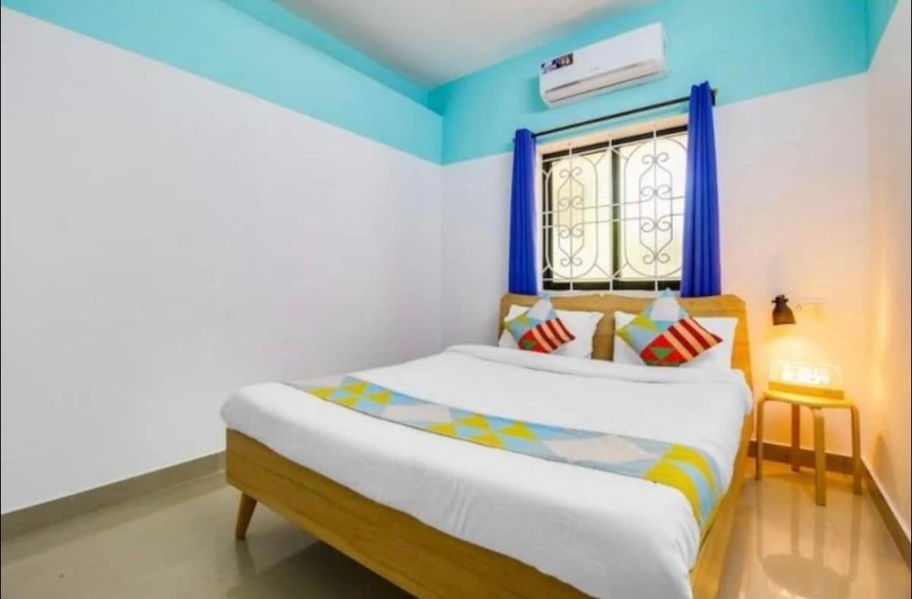 Gayatri home stay 3bhk near Baga beach view 2