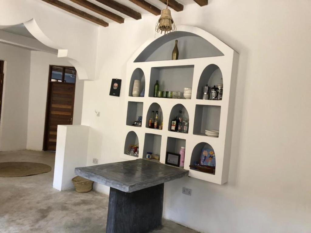 Nathero Zanzibar