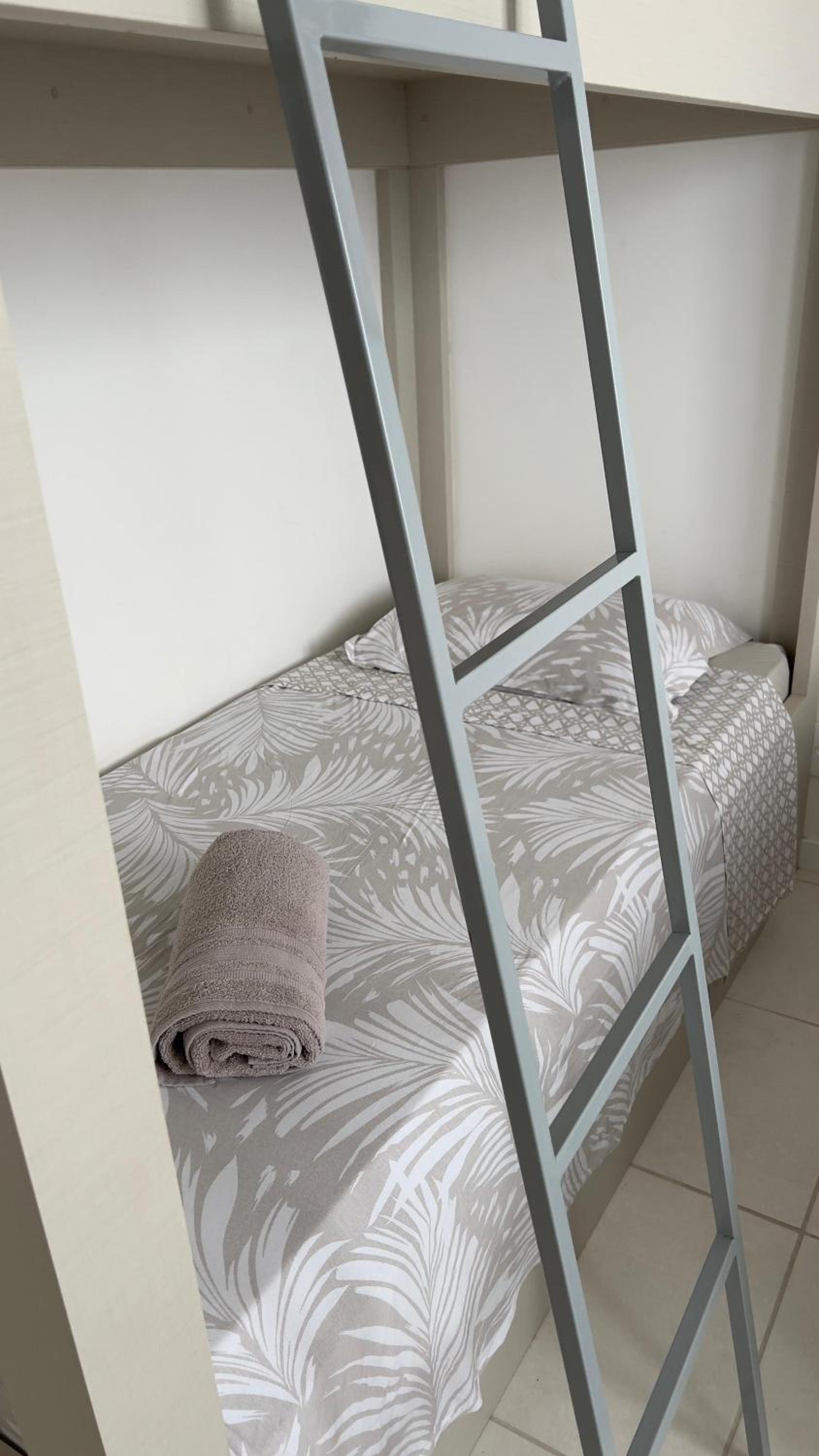 Apartamento novo perto da praia e Beto Carrero