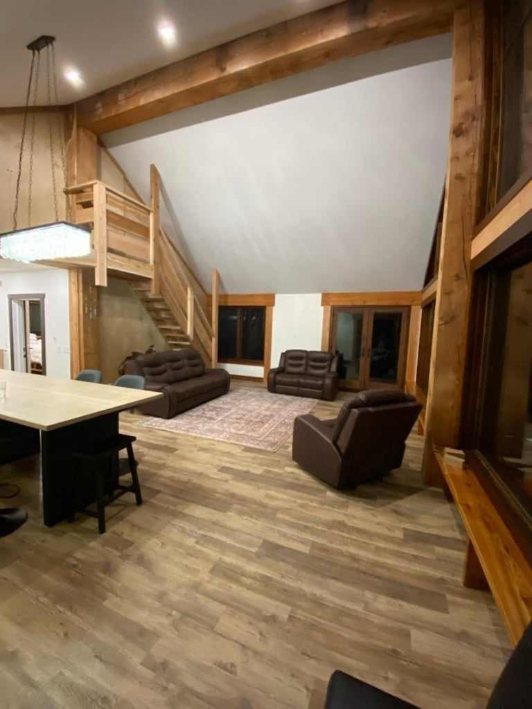 River Safari Lodge