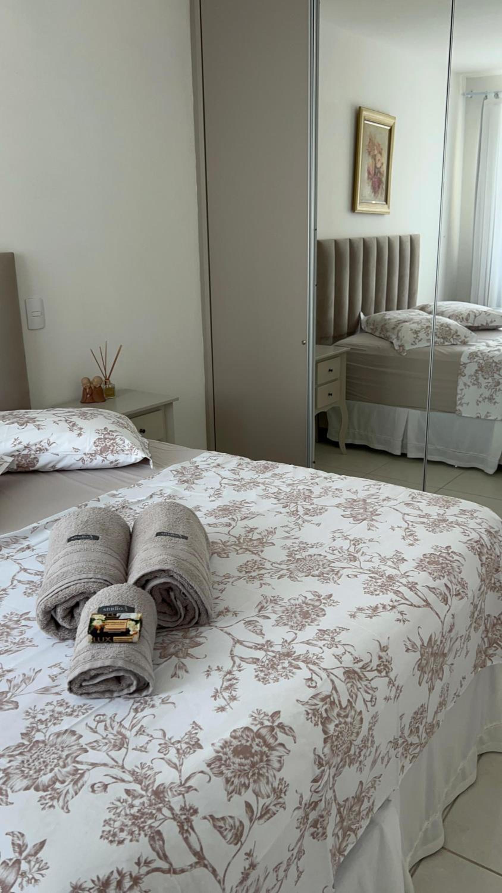 Apartamento novo perto da praia e Beto Carrero