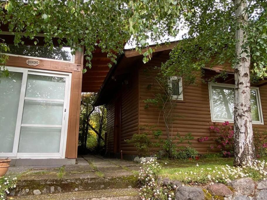 Casa de ensueño con piscina, quincho y acceso lago