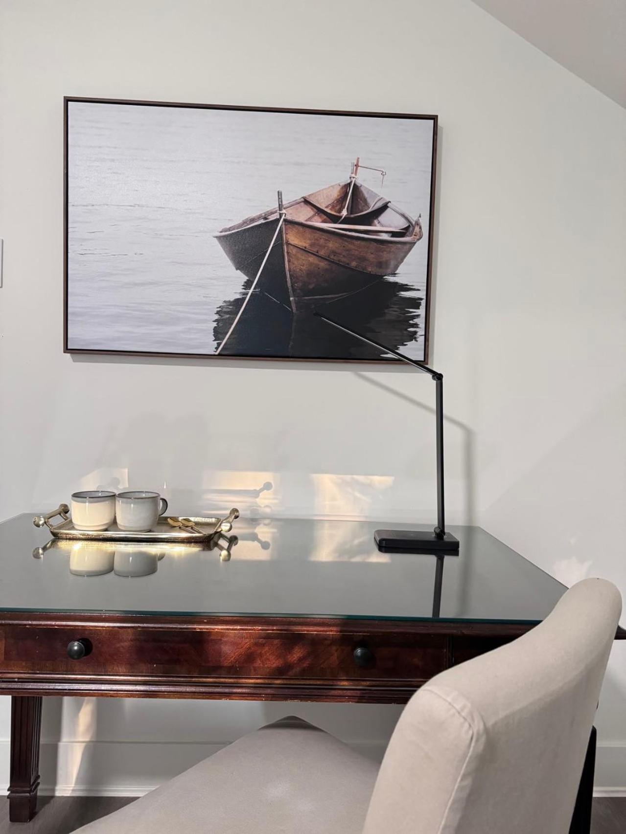 Deluxe Queen Room Private Ensuite Vancouver West
