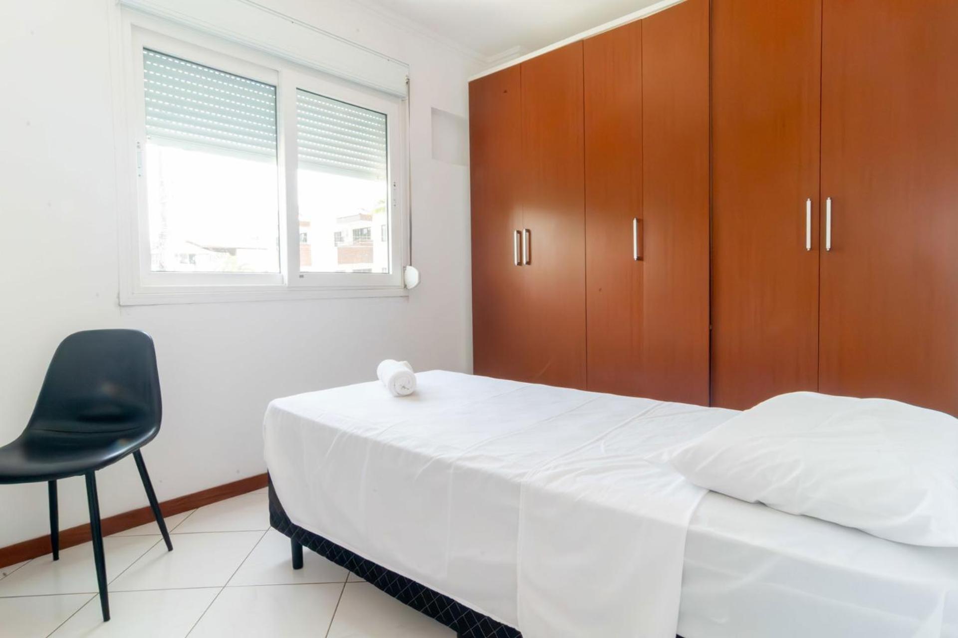 Apt 3 quartos 500m da Praia em Canasvieiras NK3260