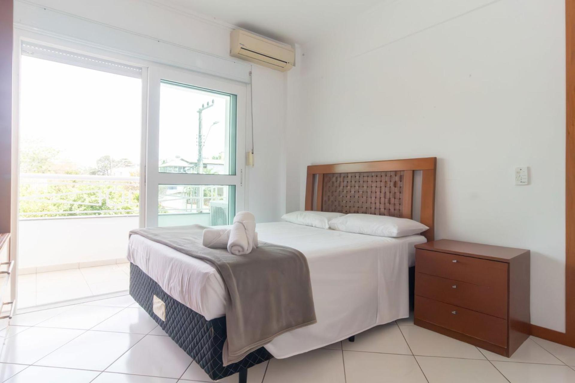 Apt 3 quartos 500m da Praia em Canasvieiras NK3260