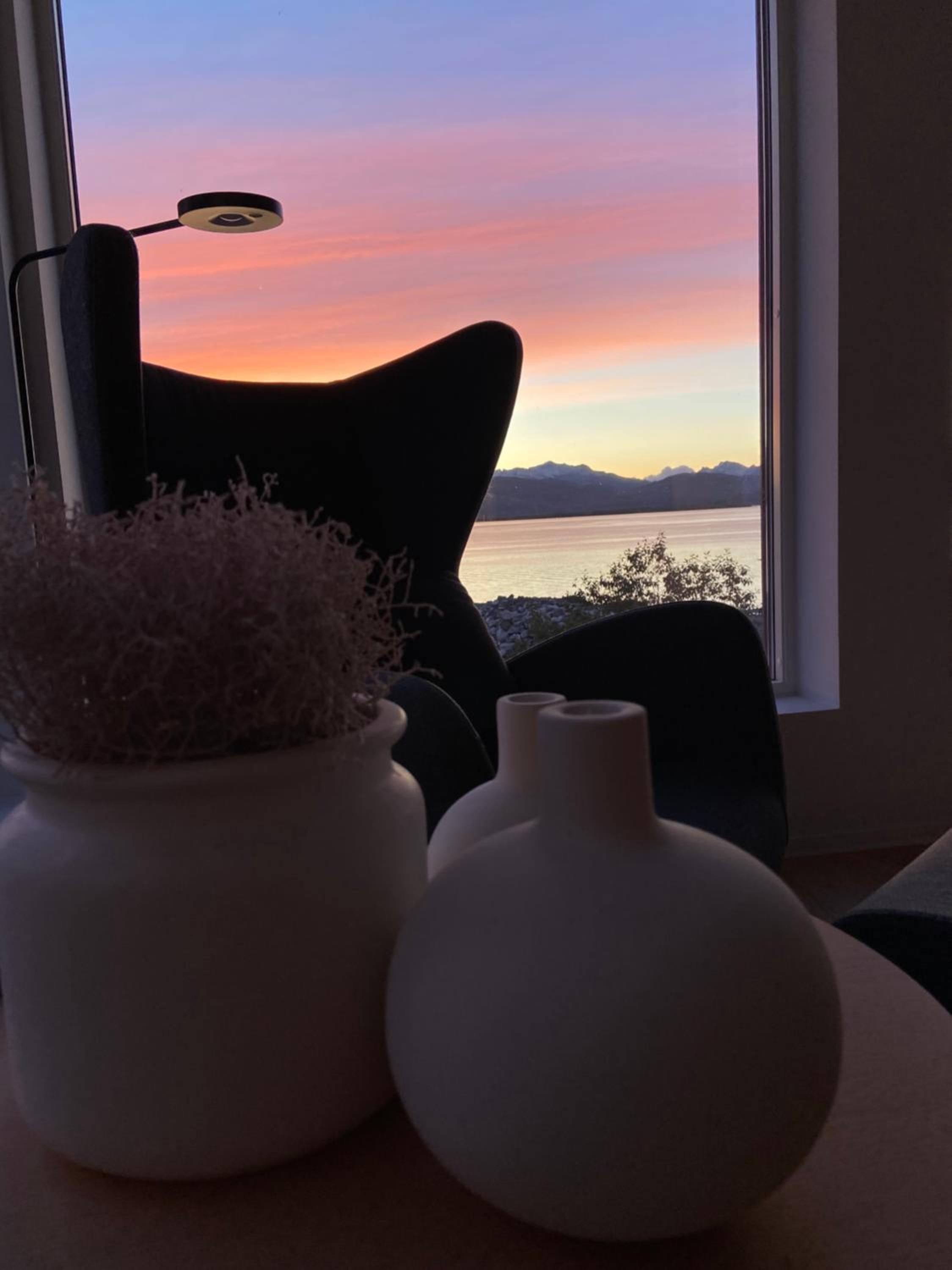 Arctic Home- With spectacular view view 2