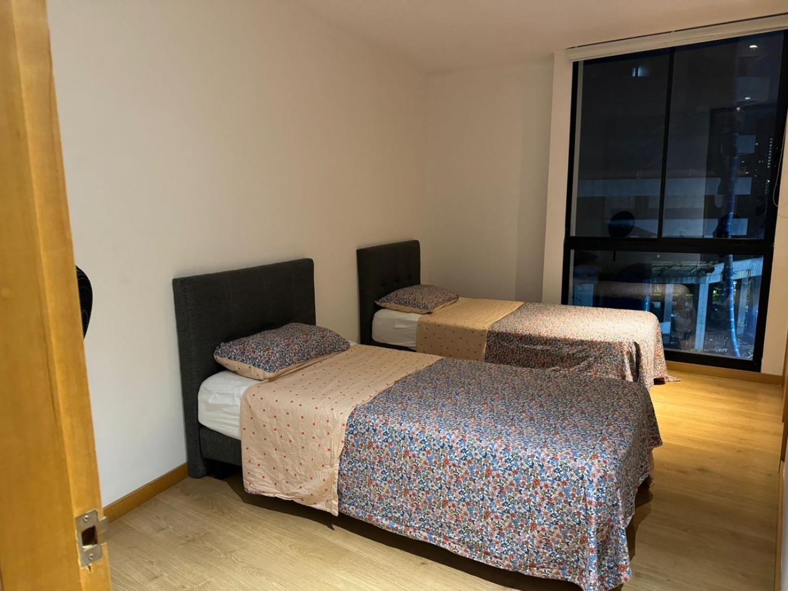 Apartamento Santa Coloma - WAKE FRONT