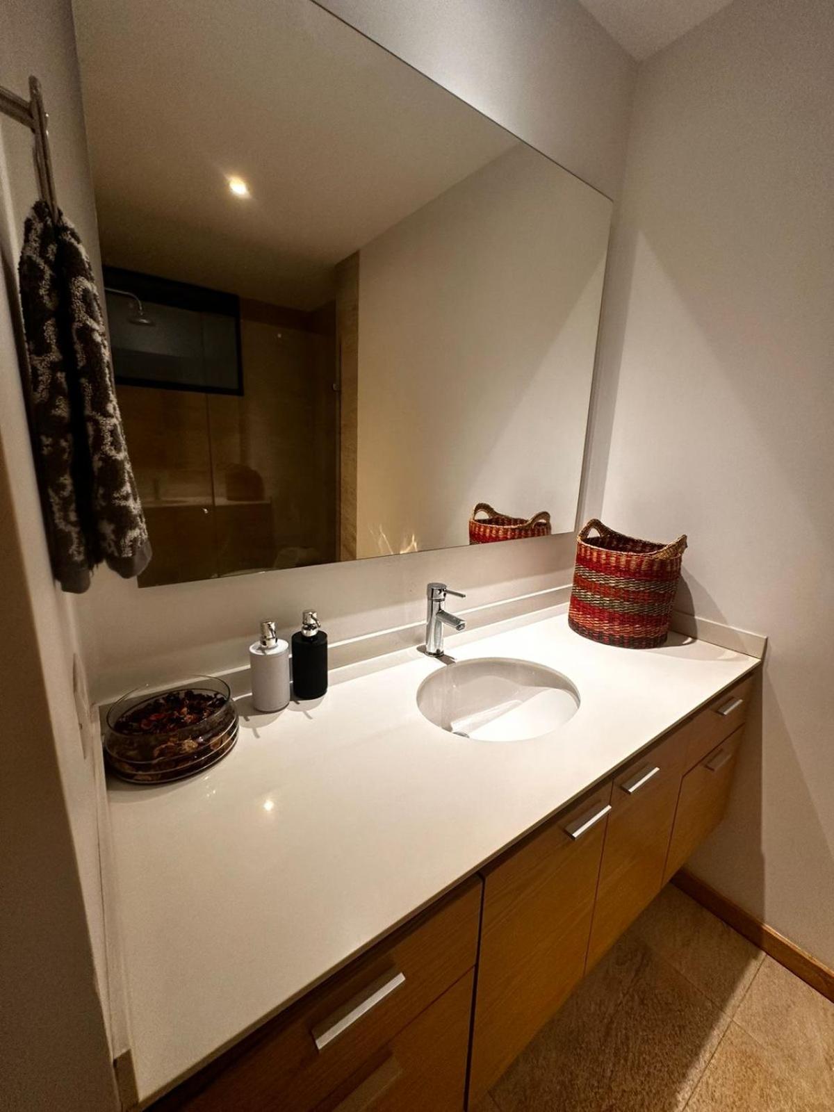 Apartamento Santa Coloma - WAKE FRONT