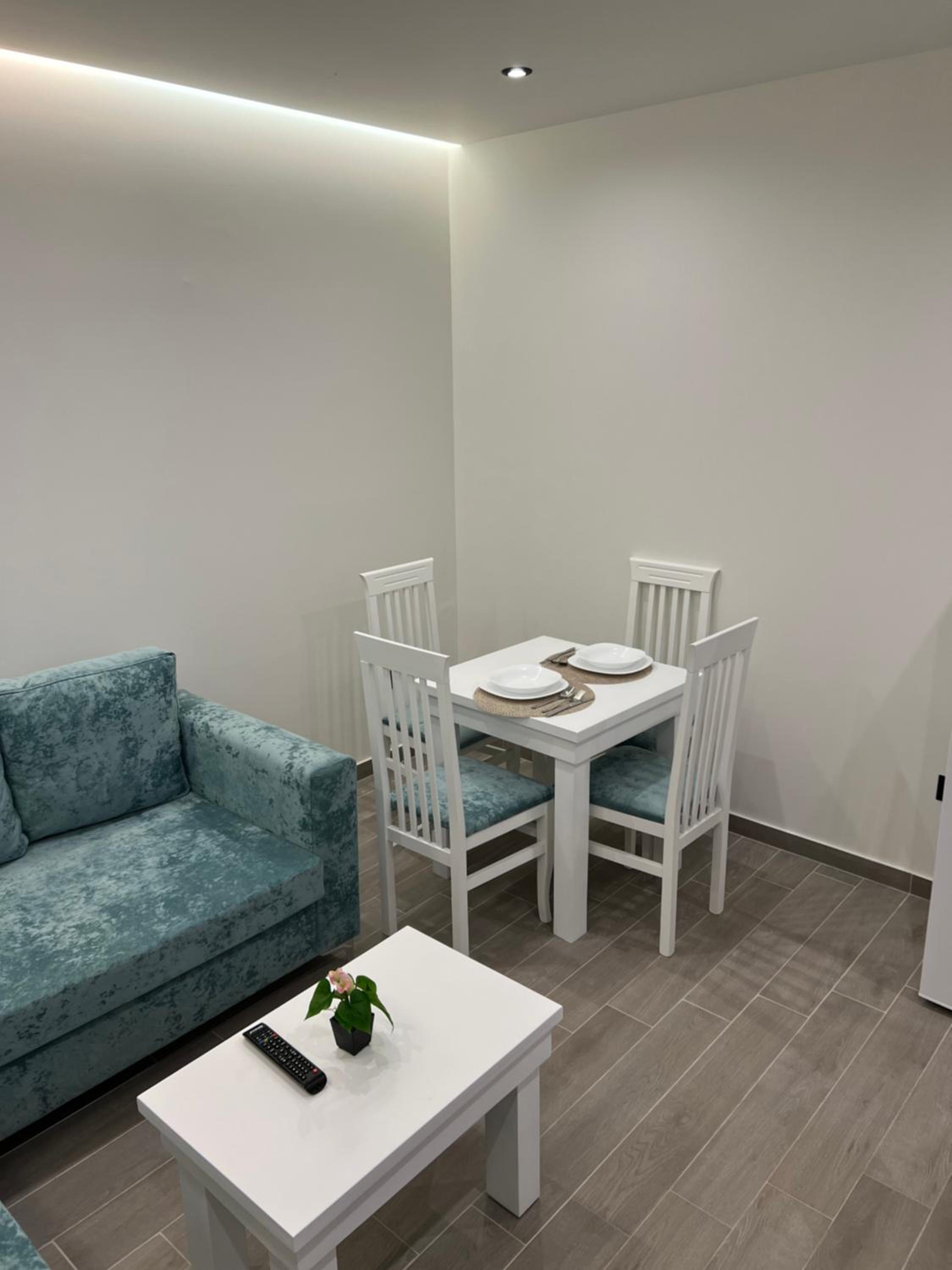 Greis Apartments