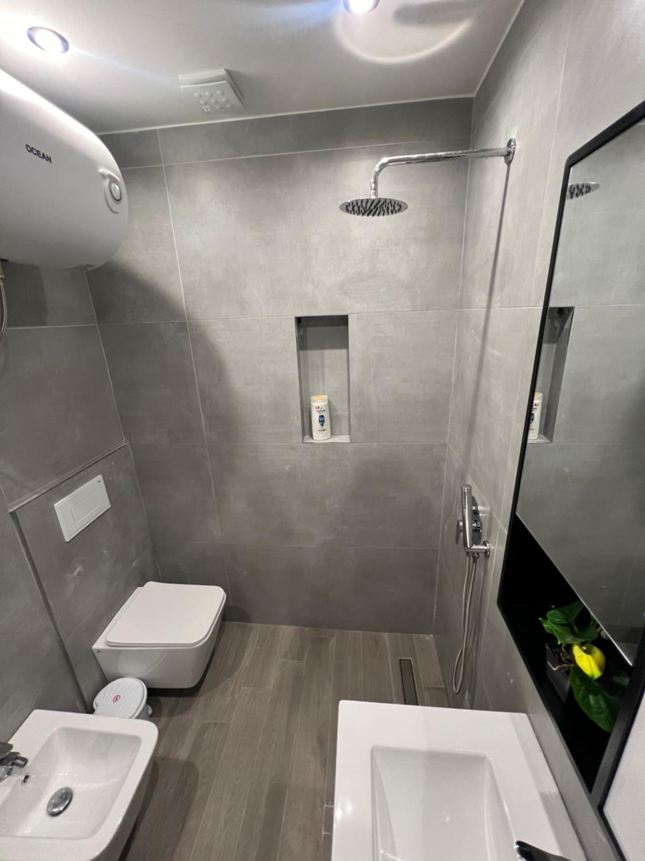 Greis Apartments