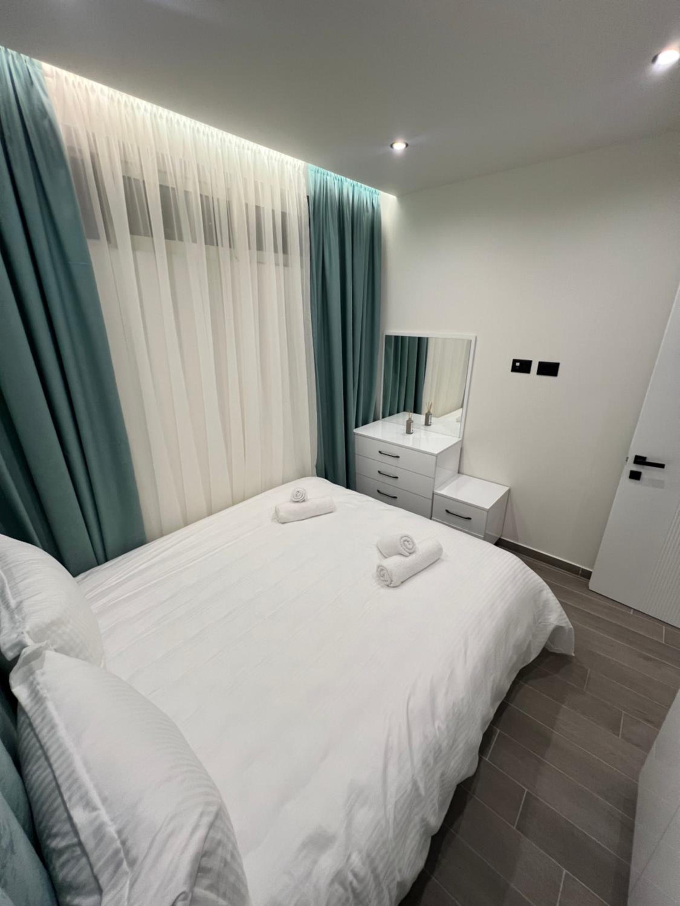 Greis Apartments