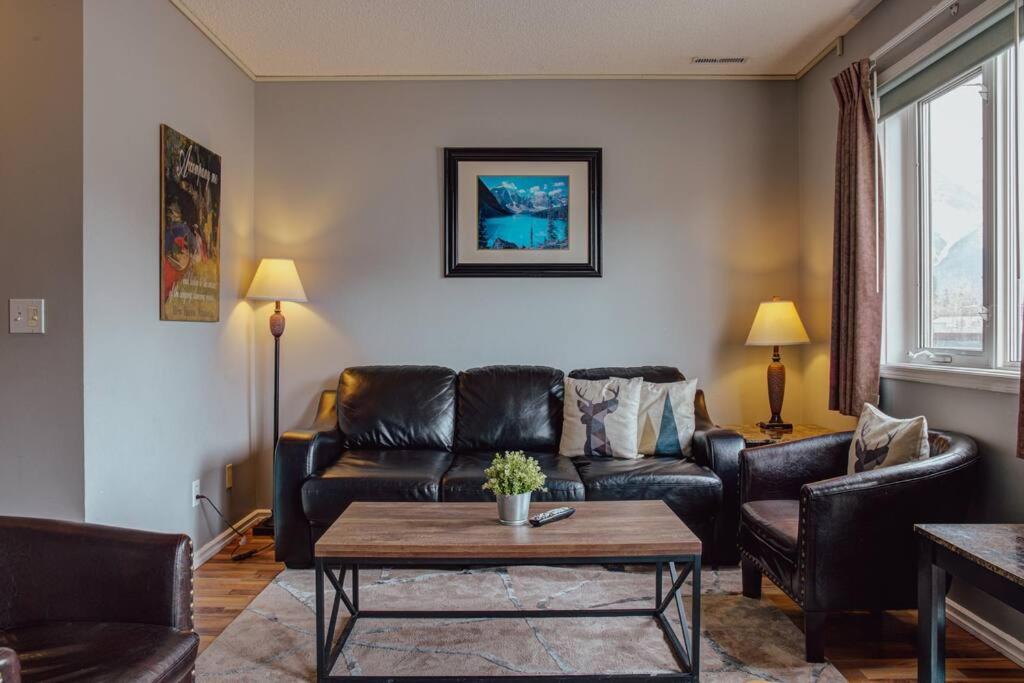 Summit Rails -3bedroom loft