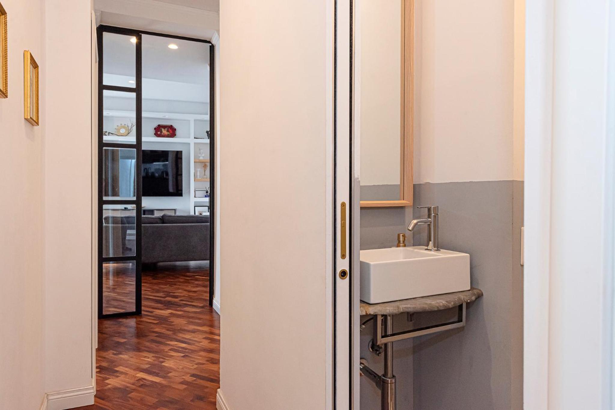 Bright and cozy apartment near the Vatican city