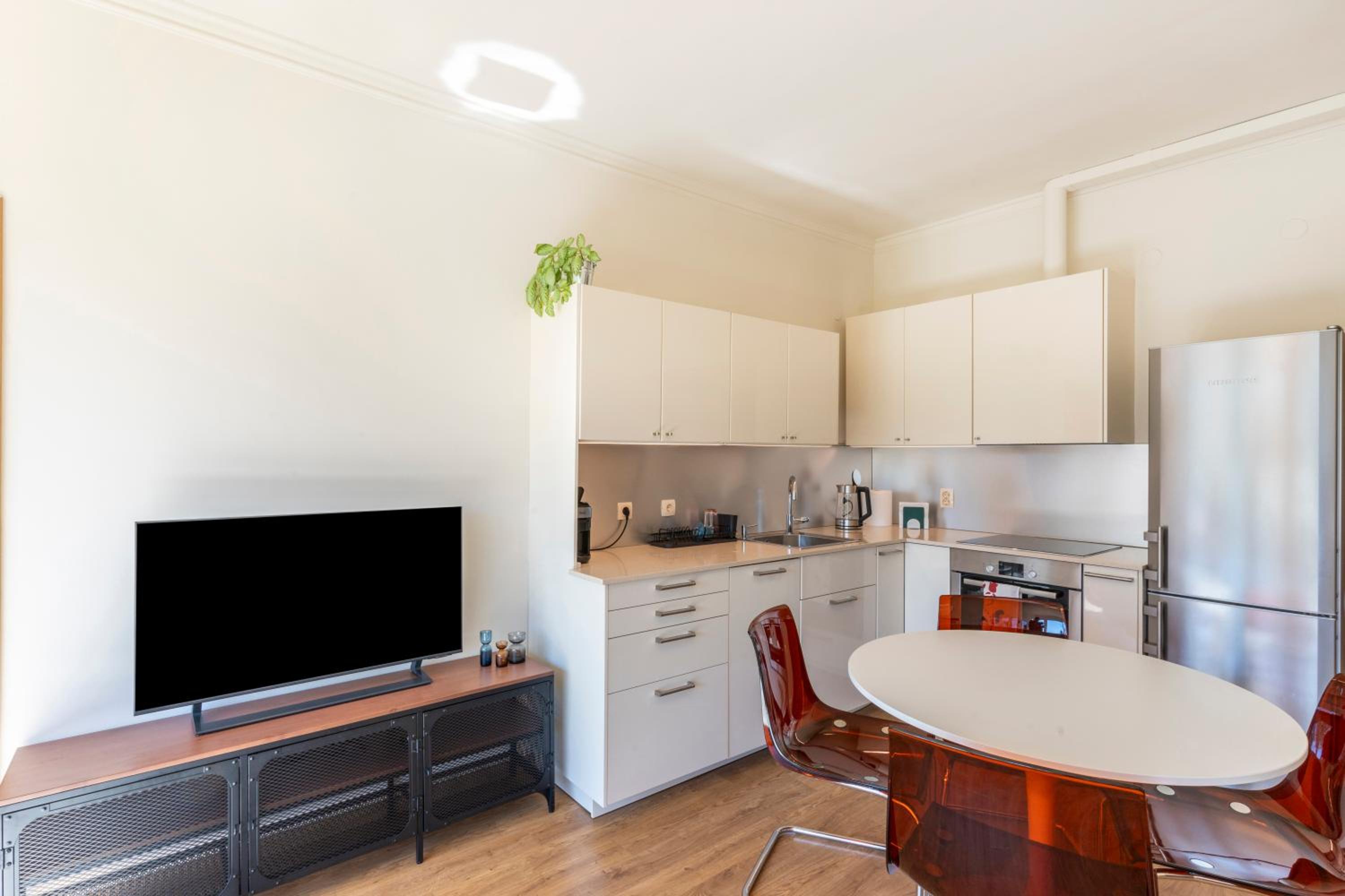 The Architect Home - City Center, Free Parking!
