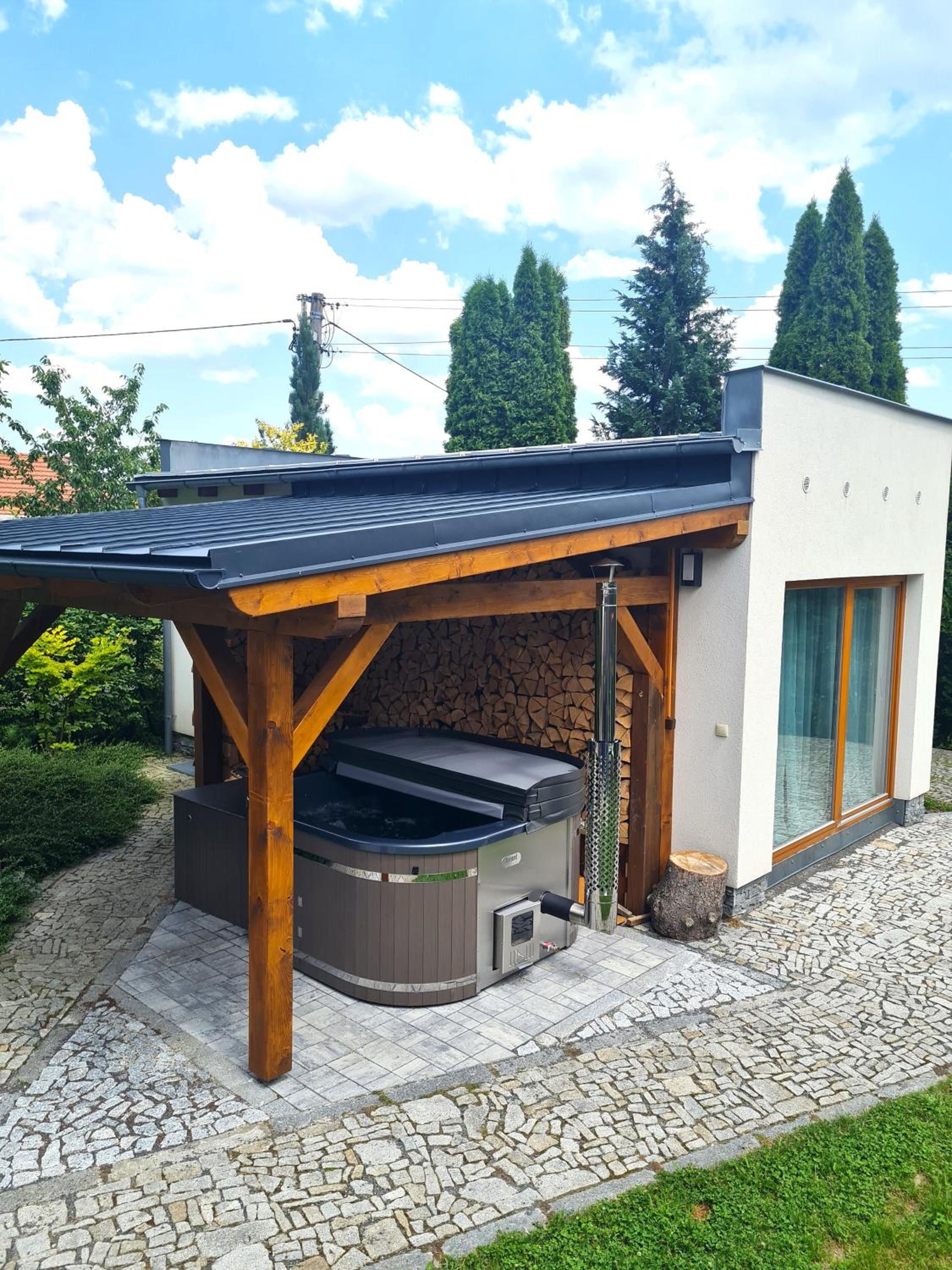 Vila Apalucha49 Čeladná - 12 osob