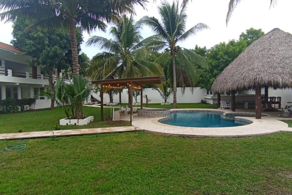 Villa Mona Casa en la Playa