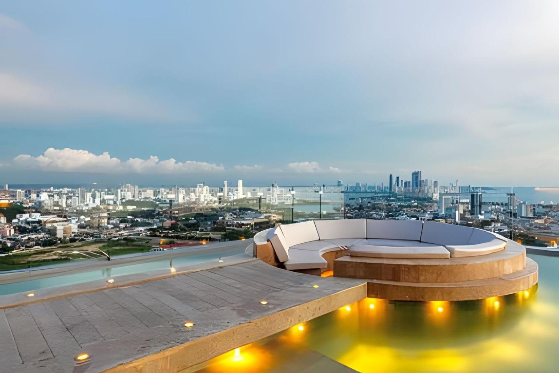 NEW with impressive lagoon view 21st floor