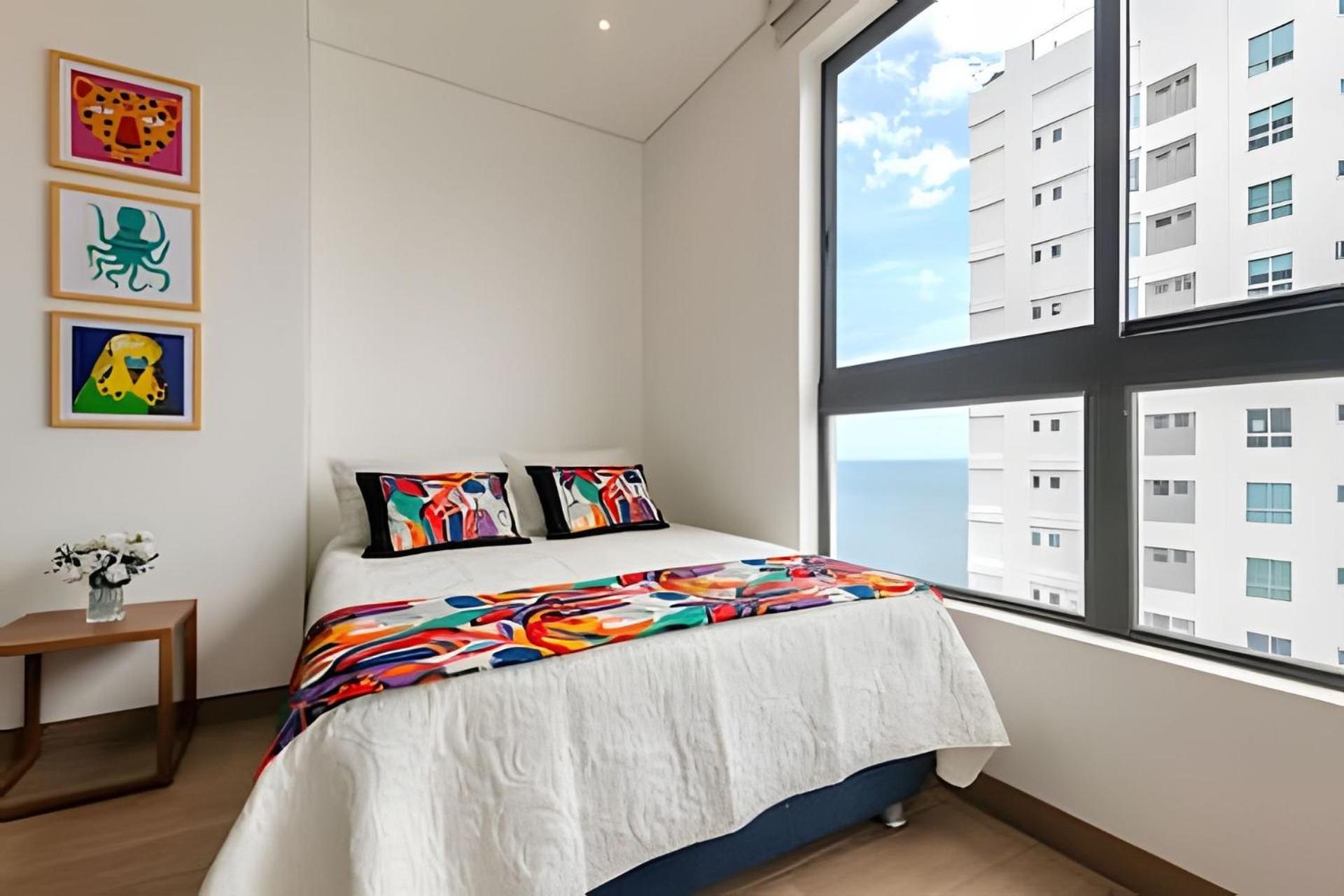 NEW with impressive lagoon view 21st floor
