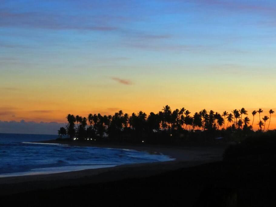Casa pé na areia Guarajuba Ba