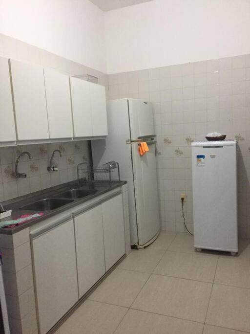 Casa pé na areia Guarajuba Ba