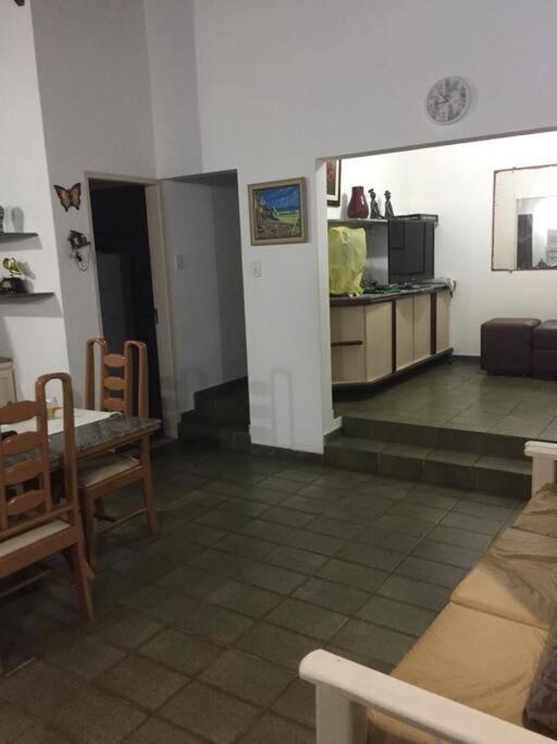 Casa pé na areia Guarajuba Ba